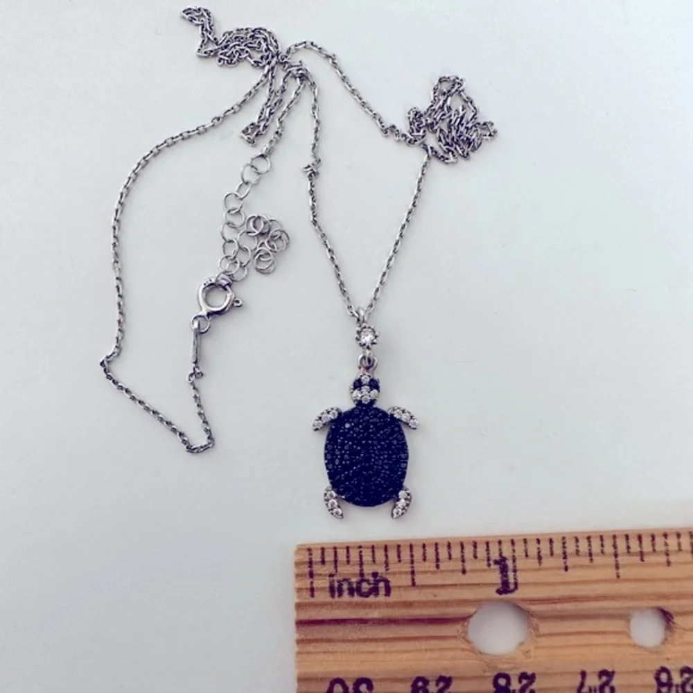 925 Silver turtle necklace black / clear cz stones